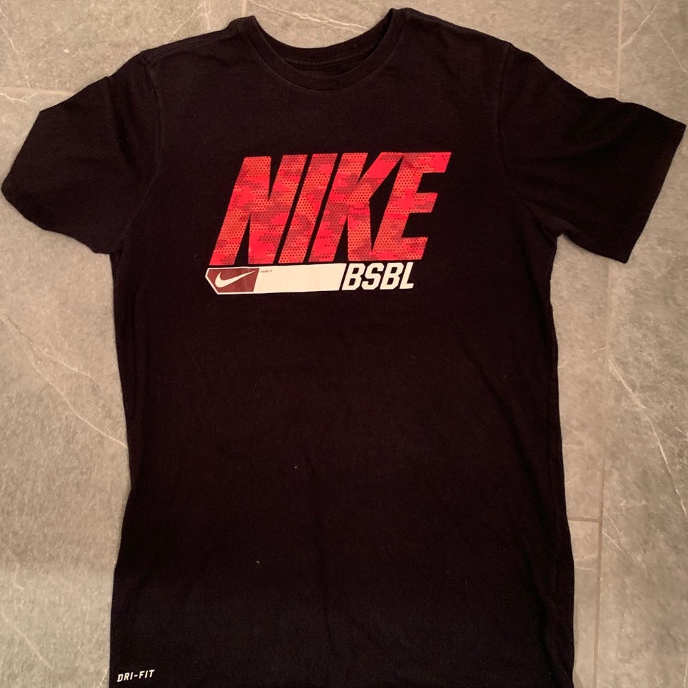SOLD. Nike baseball drifit tshirt black